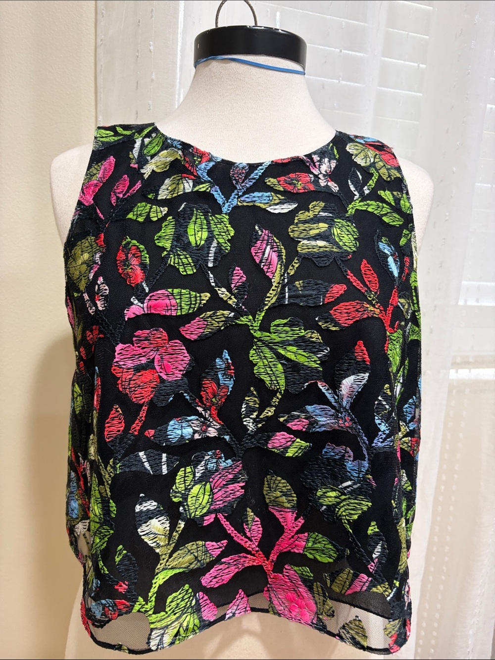 Emporio Armani Black Top with floral embroidery size S M